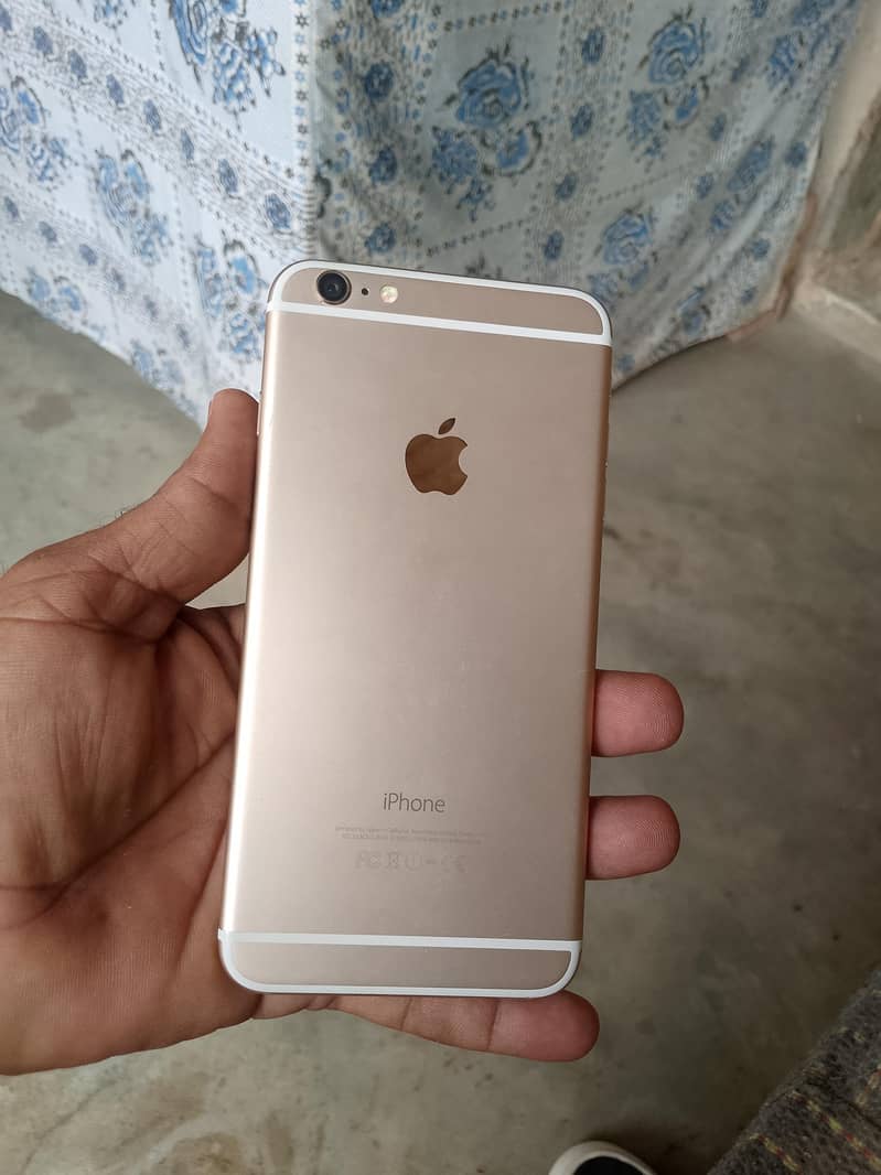 Apple iPhone 6 Plus 0