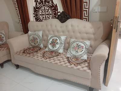8 seters sofa 3seter 2pice 1seater 2pice condition 10/10