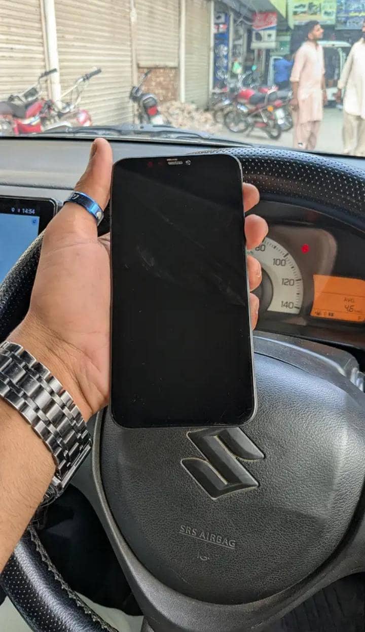 Apple iPhone 11 0