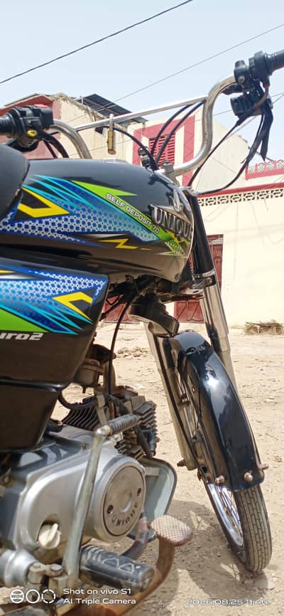UNIQUE 70 cc 2025 in CS look