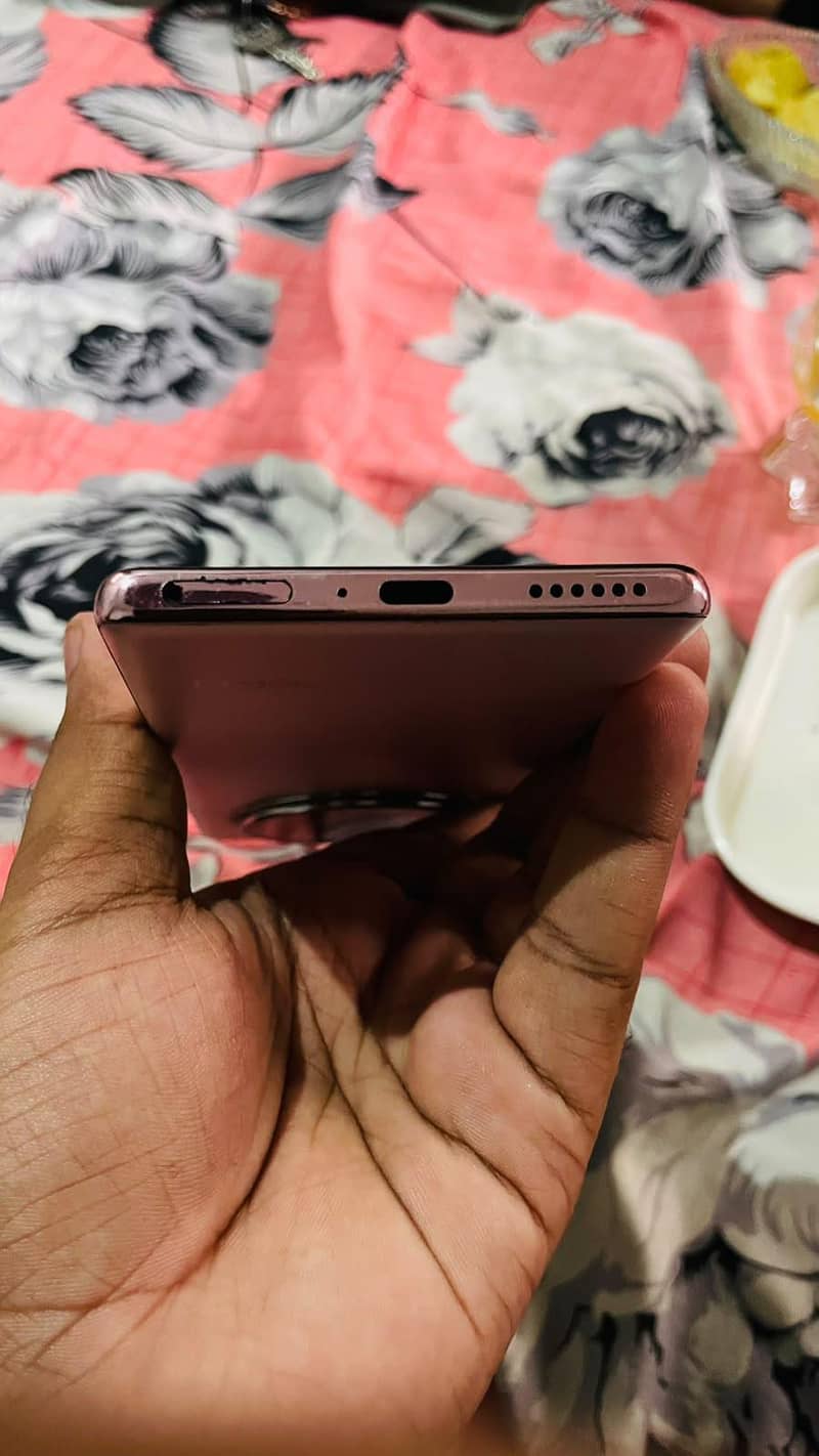 Infinix Zero 40 4
