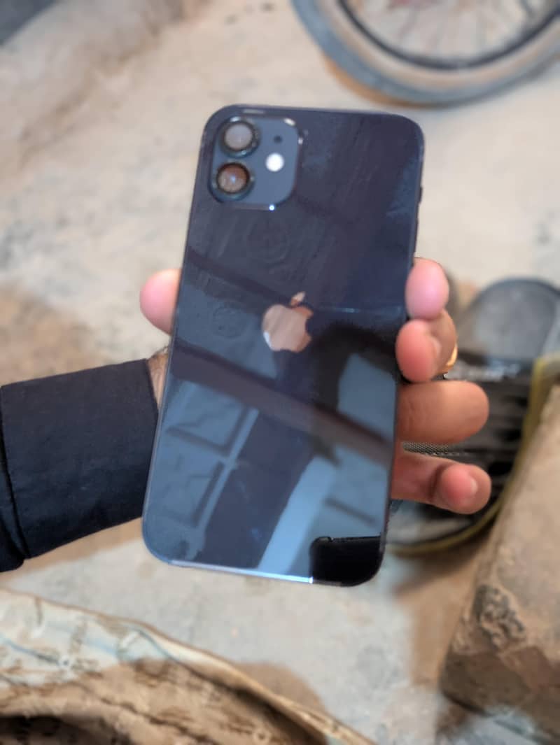 Apple iPhone 12 5