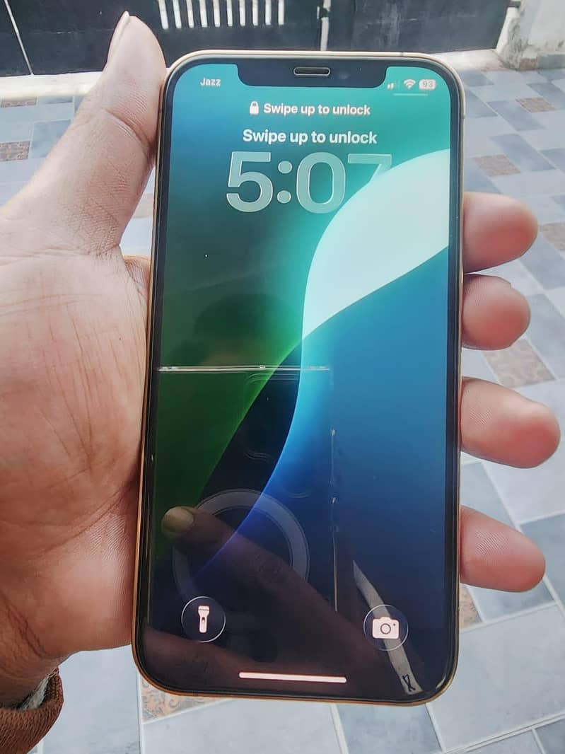 iphone 12 pro 4