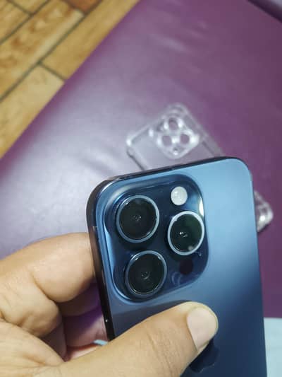 Apple iPhone 15 Pro jv