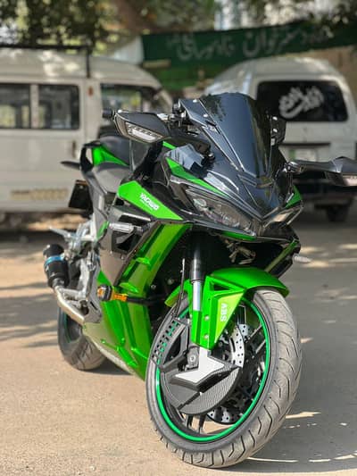 Brand New Sports Bike 400cc FORCE MOTOR