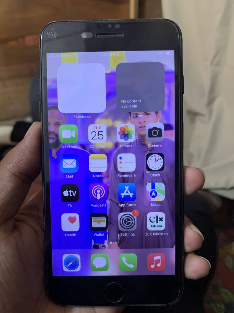 Apple iPhone 7 Plus 1