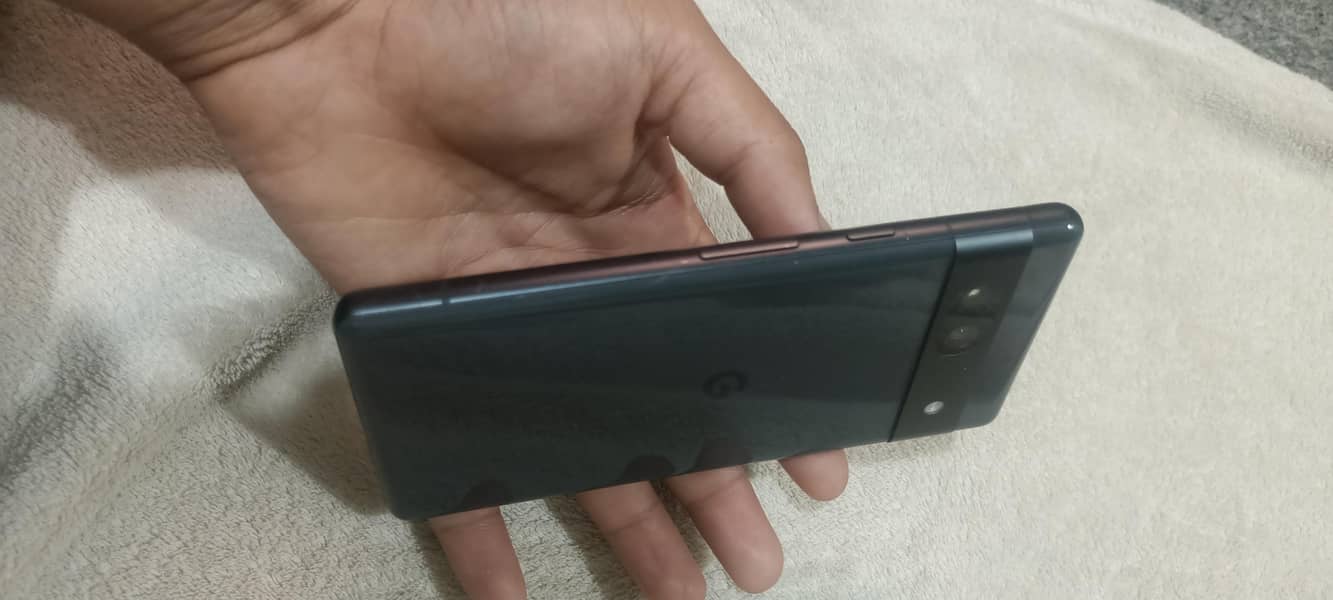 Google Pixel 7a 5