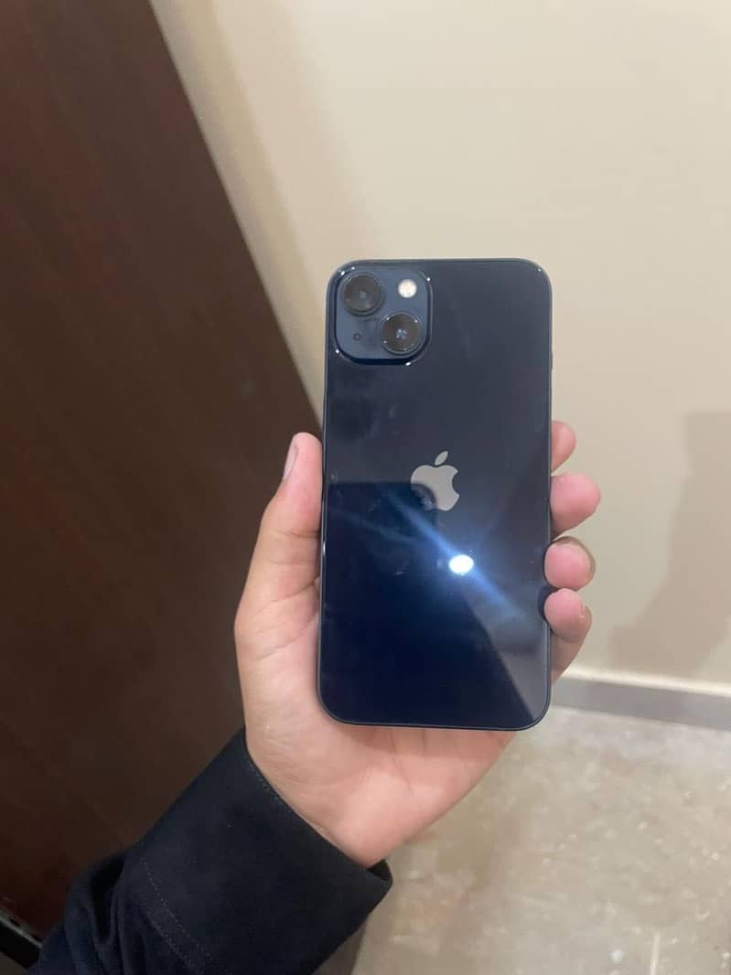 Apple iPhone 13 1