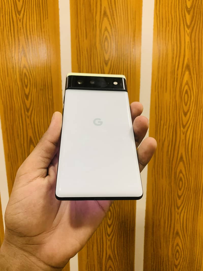 Google Pixel 6 4