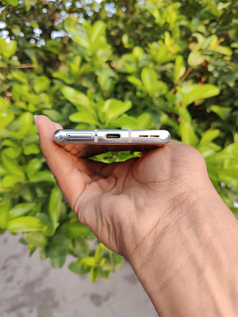 One Plus 8 5