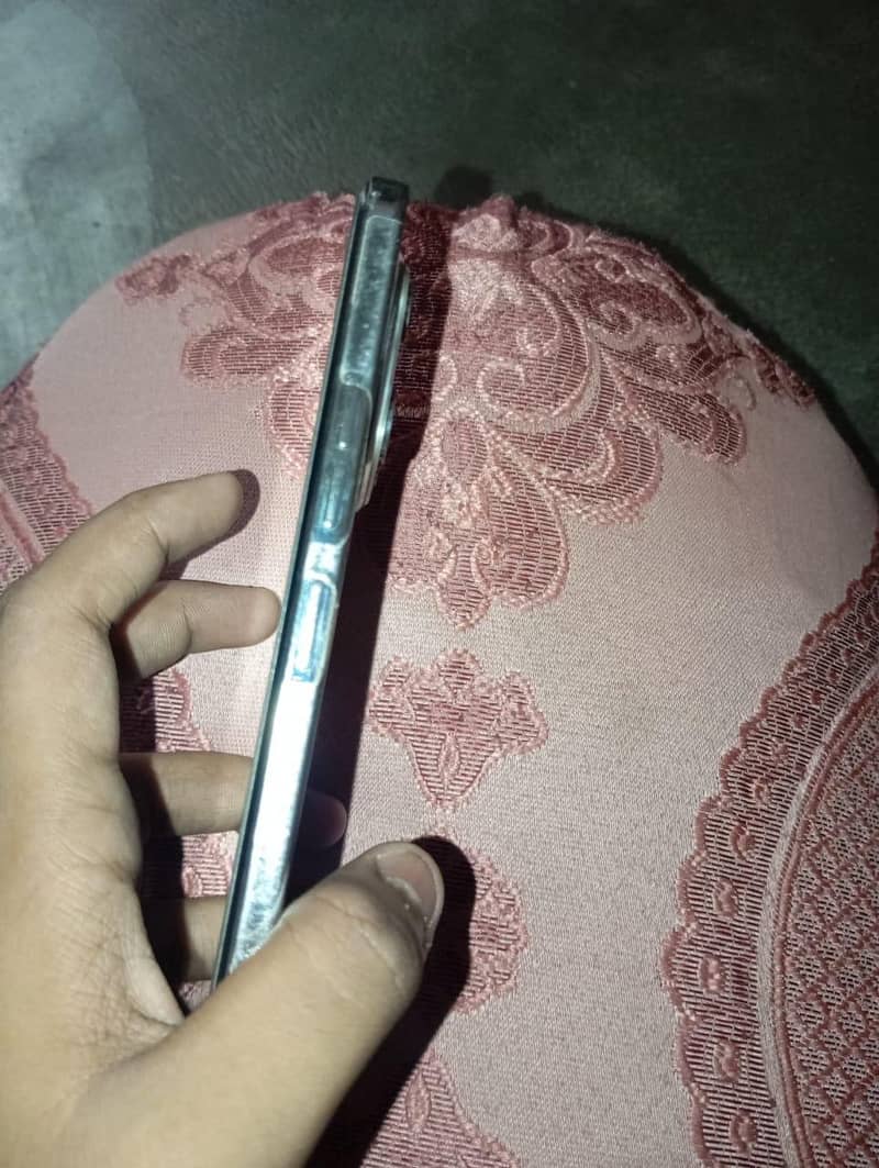 Tecno SPARK 30 Pro 2