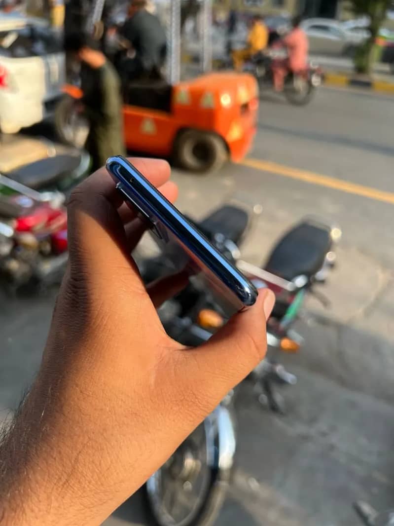 Vivo V21e 6