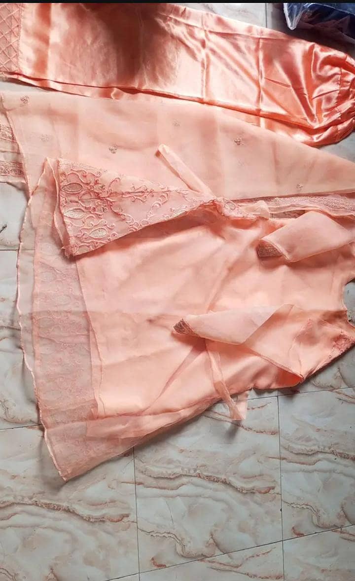 Reasonable dresses 3