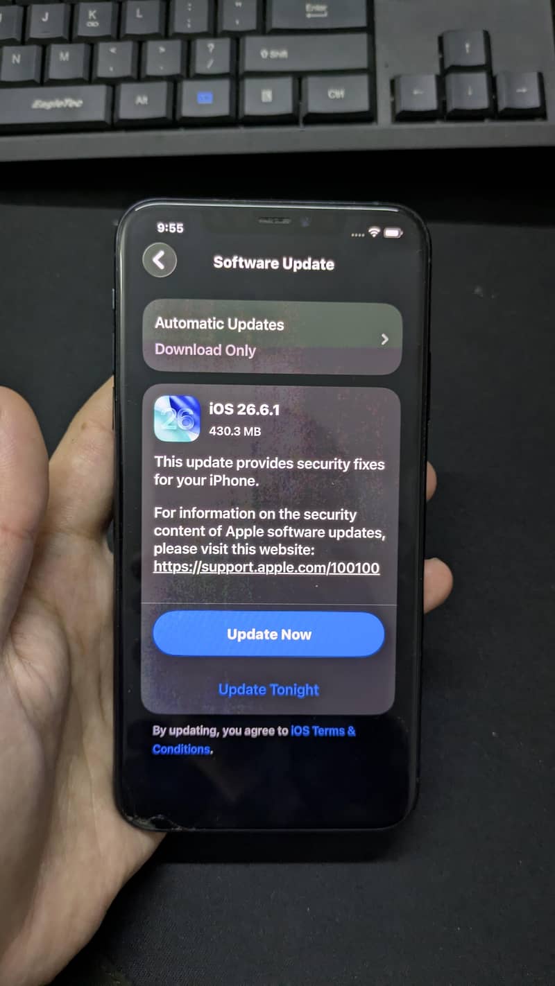 Apple iPhone 11 Pro Max 2
