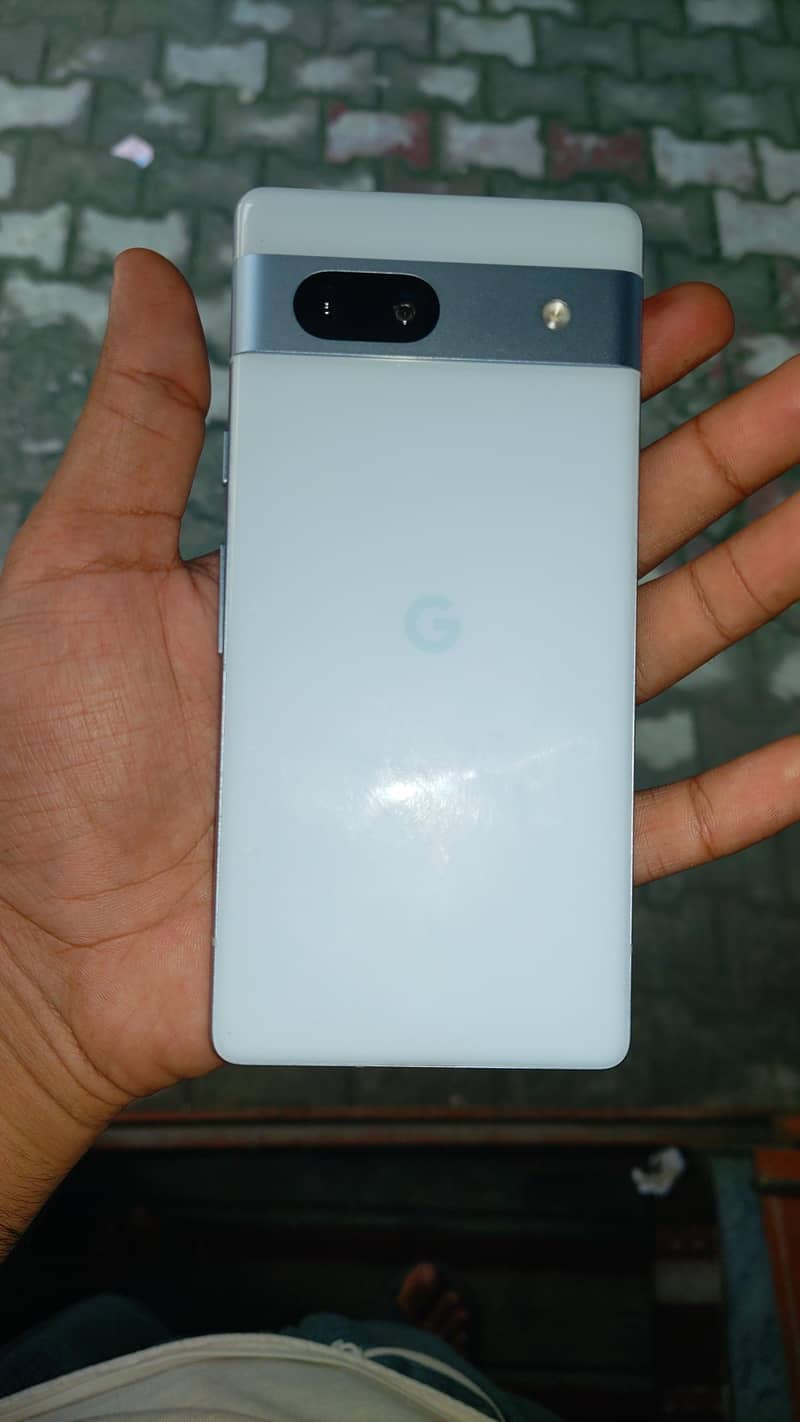 Google Pixel 7a 1