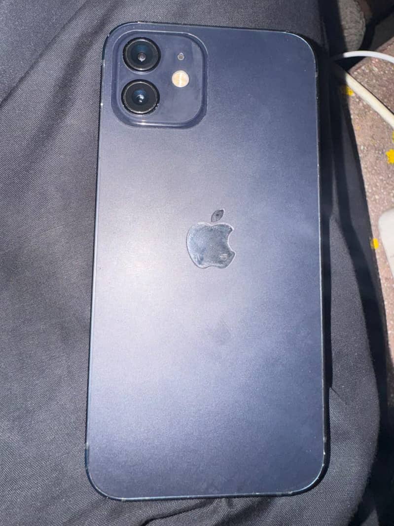 Apple iPhone 12 1