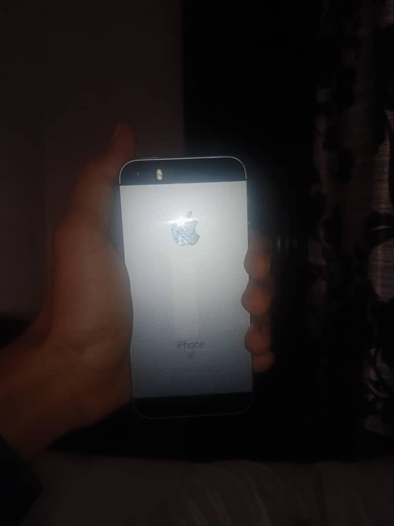 Apple iPhone SE 2
