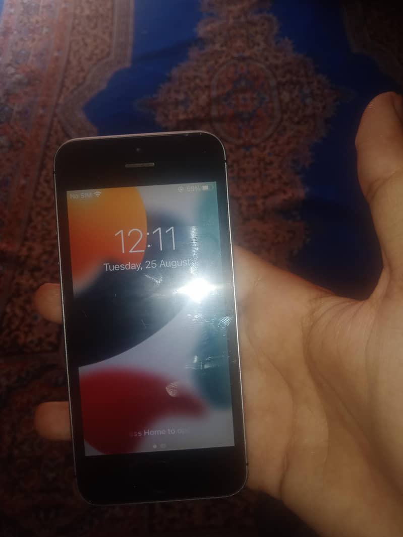 Apple iPhone SE 3