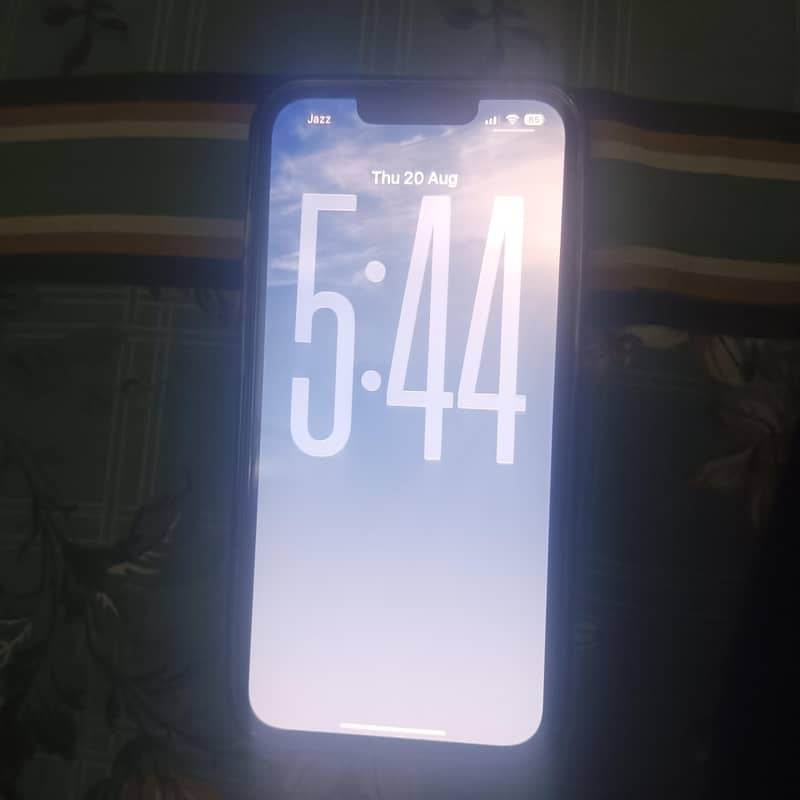 Apple iPhone 13 7
