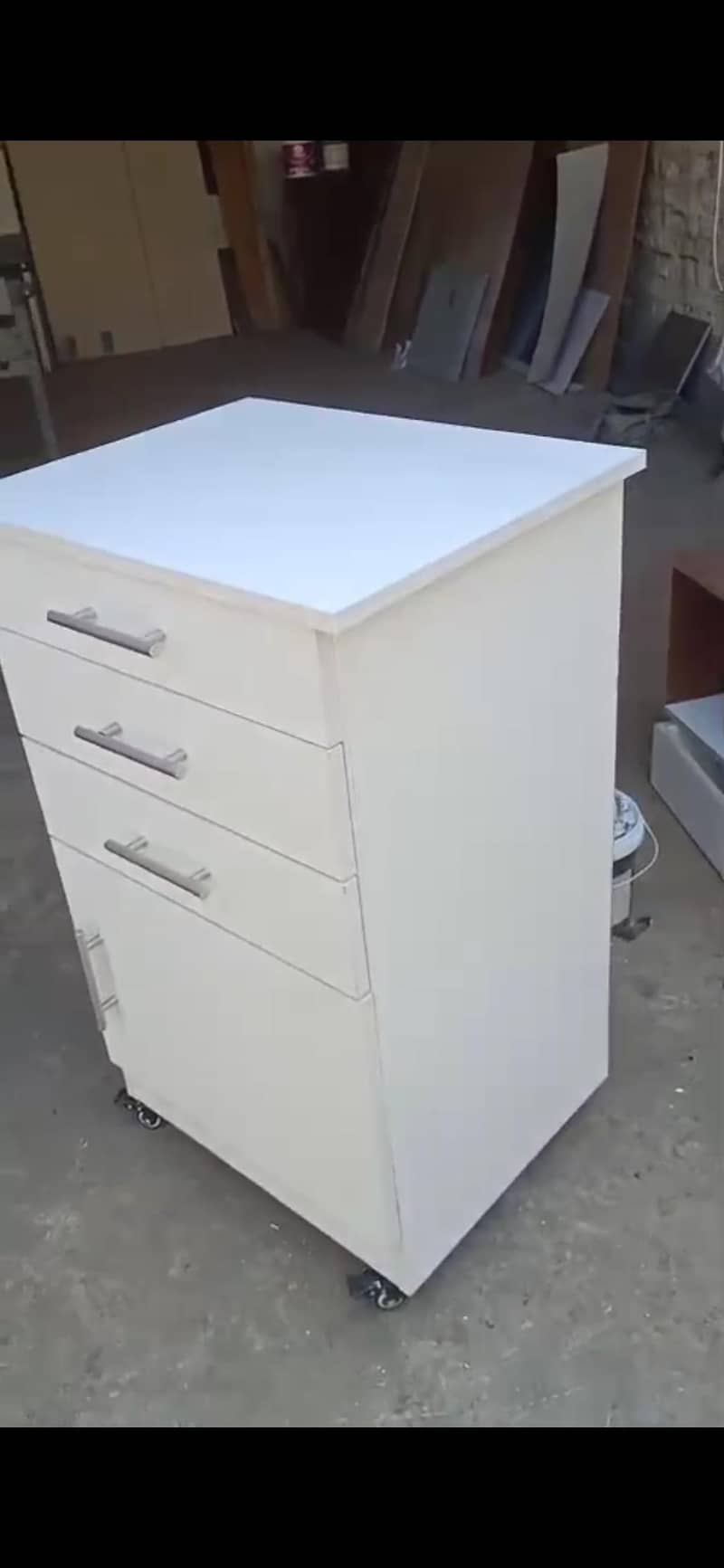 side table + dressing table 2