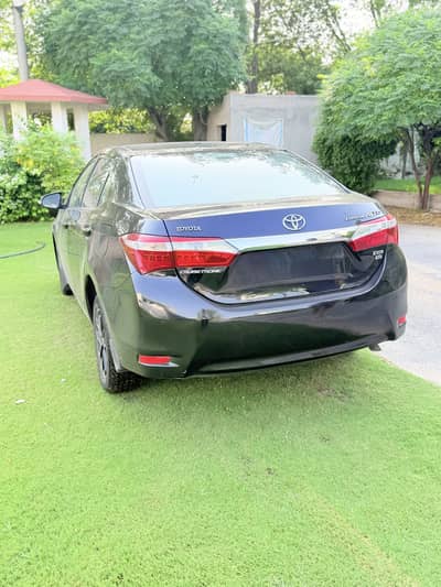 Toyota Corolla Altis 2015 1.8 Crusetonic