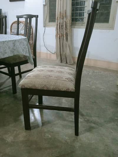 6 seater dining table