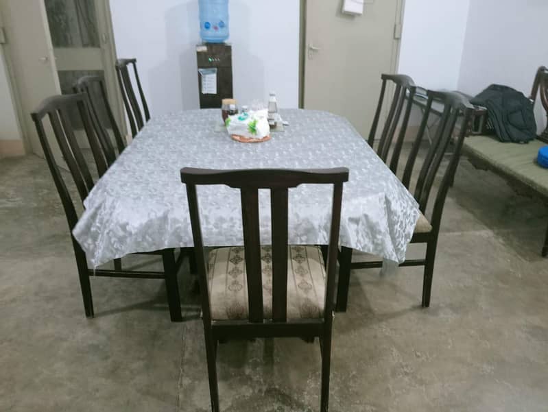 6 seater dining table 1