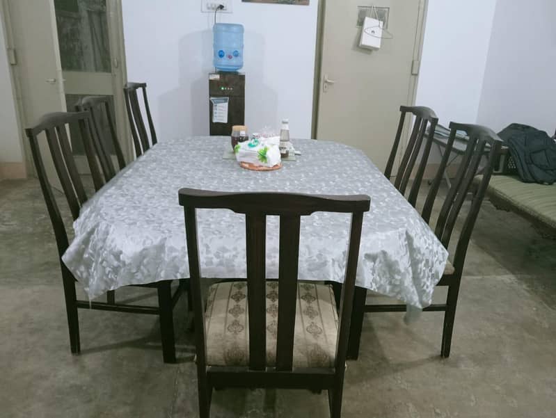 6 seater dining table 2