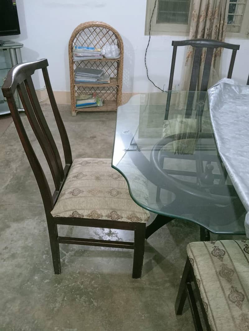 6 seater dining table 3