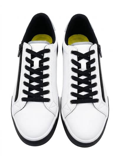 Bershka White Low-Top Sneakers with Black Side Zippers