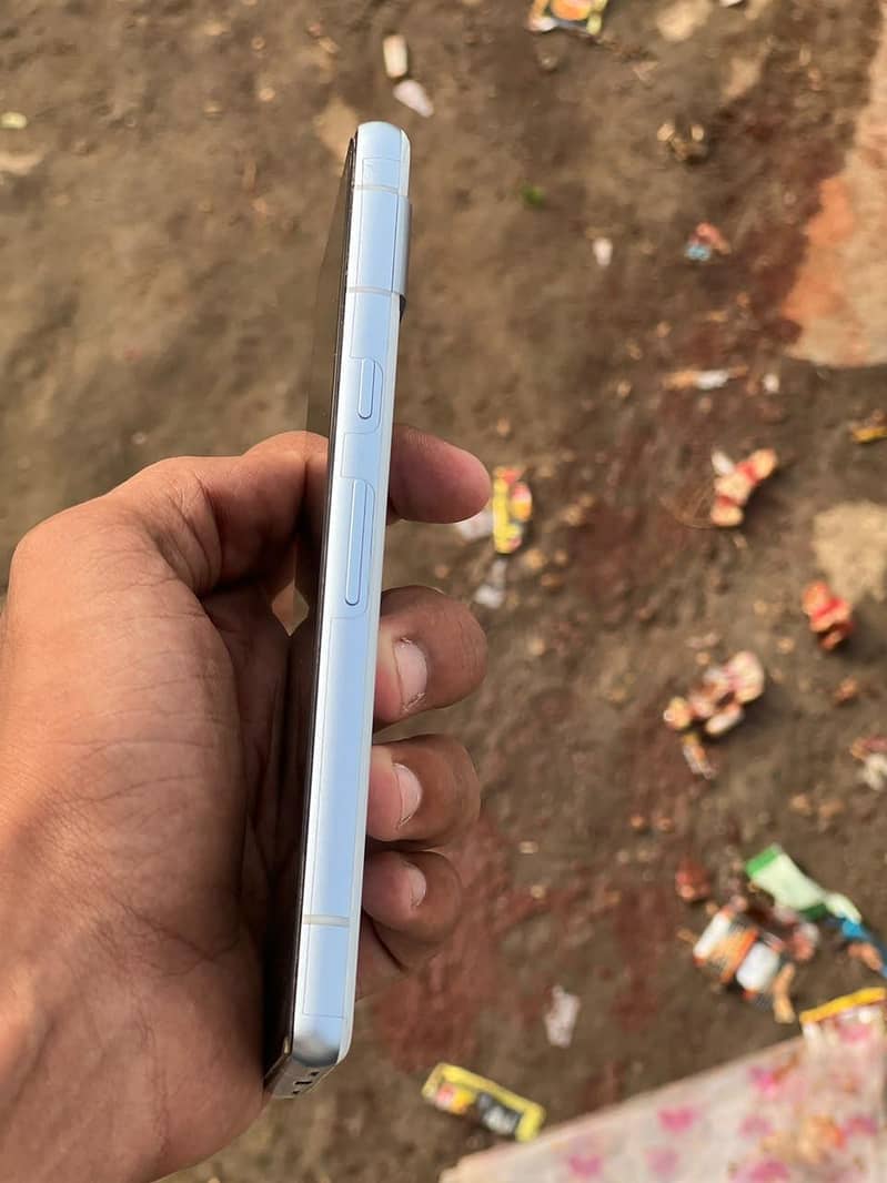 Google Pixel 7a 3