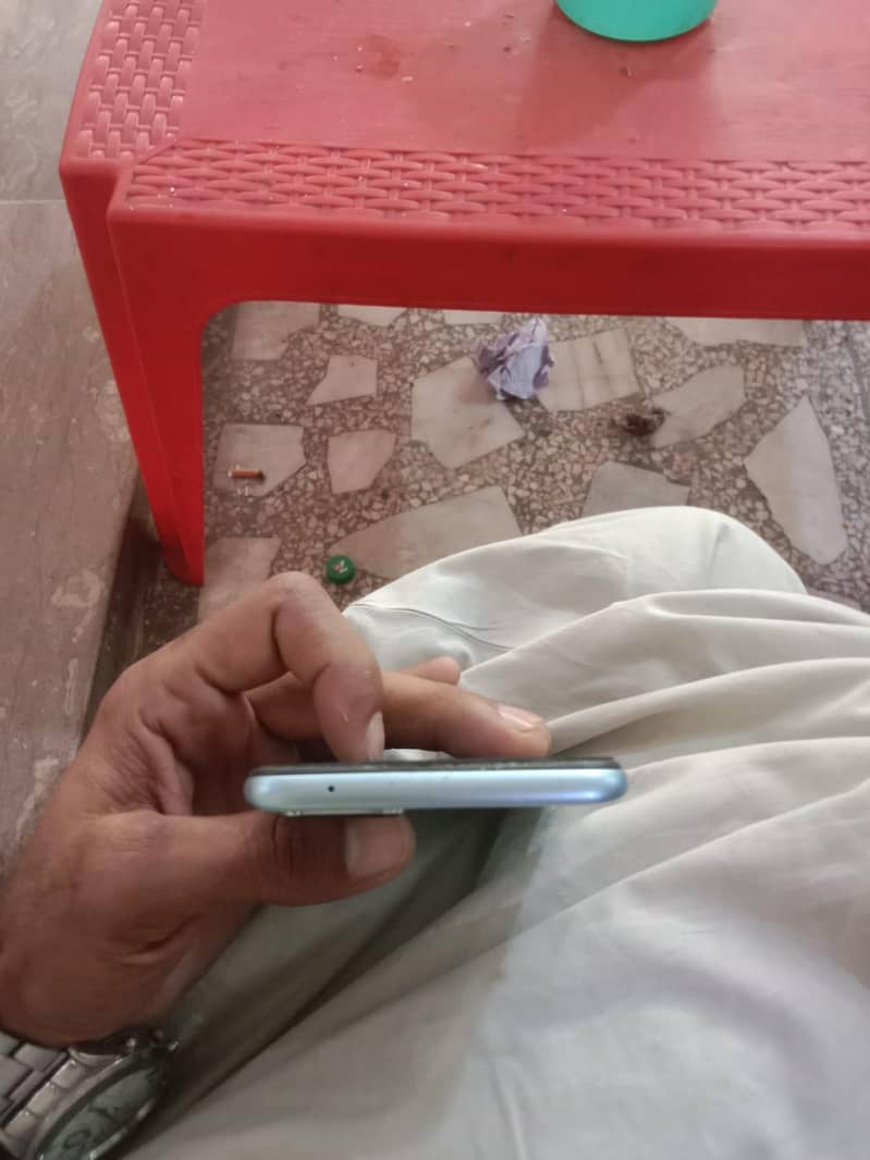 OPPO A76 7