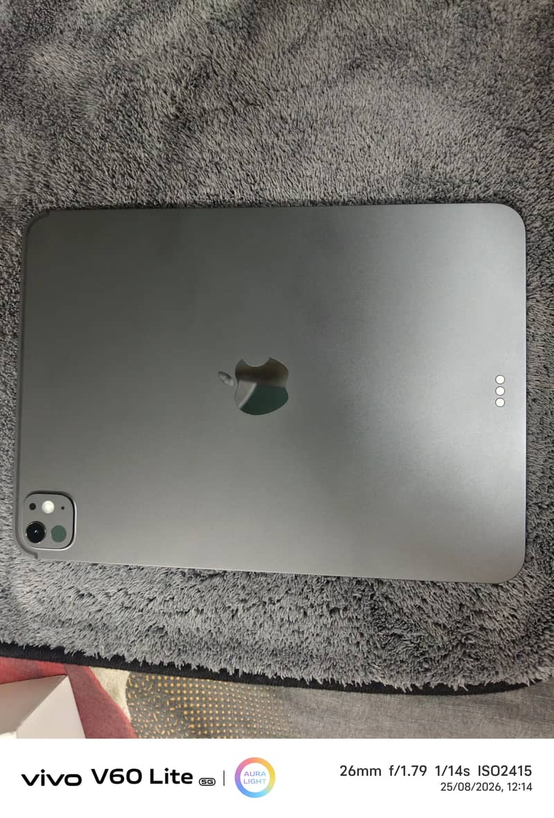 Ipad pro m5 10/10 2