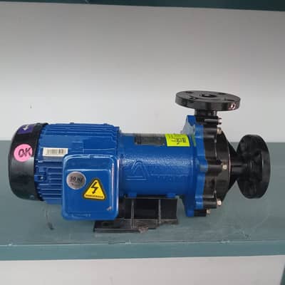 Industrial Magnetic Drive Pump 2HP | Iwaki Type | Chemical Acid Alkal