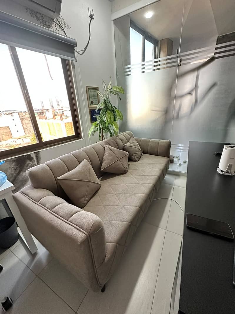 Executive Table and sofas 2