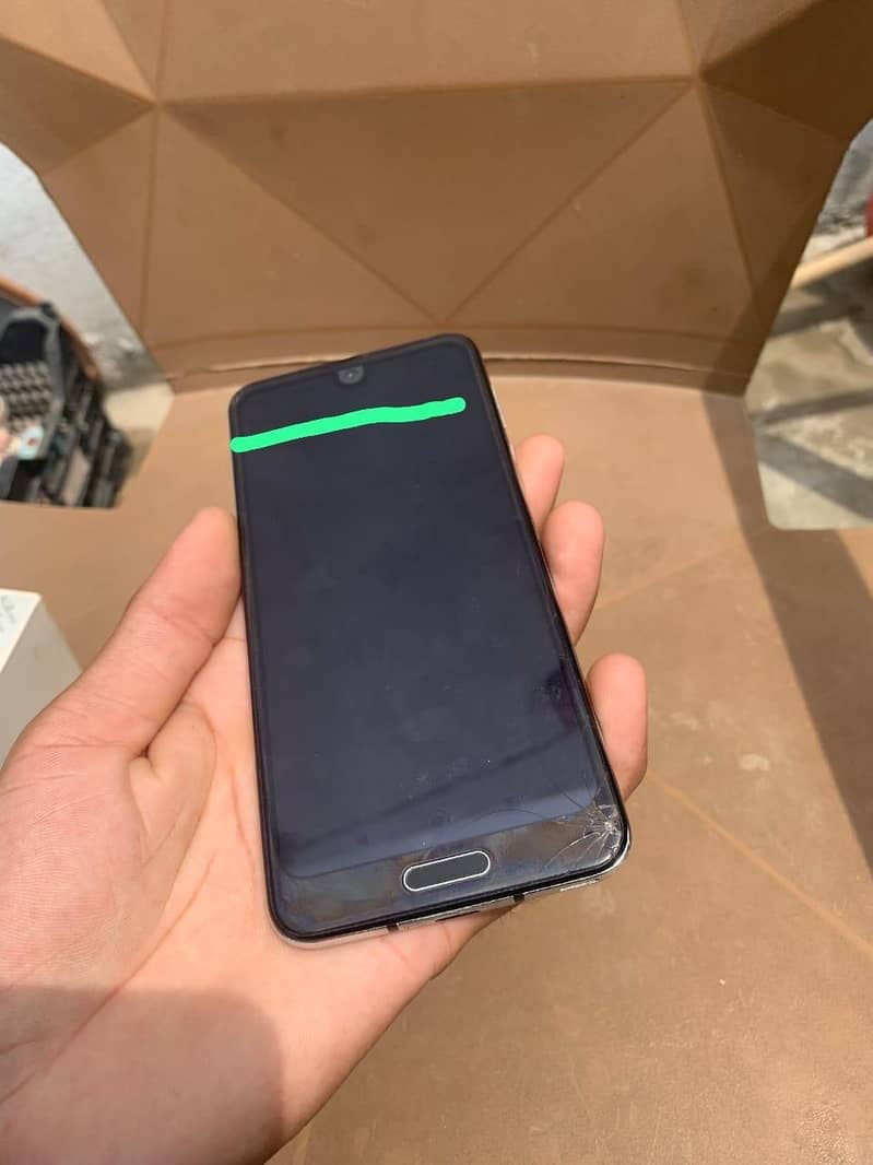 Sharp Aquos R2 2