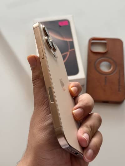 Apple iPhone 16 Pro Max dual physical