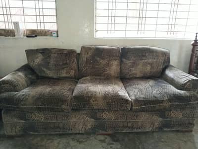 6 Seater Sofa Set for Sale | Comfortable & Durable | Good Condition