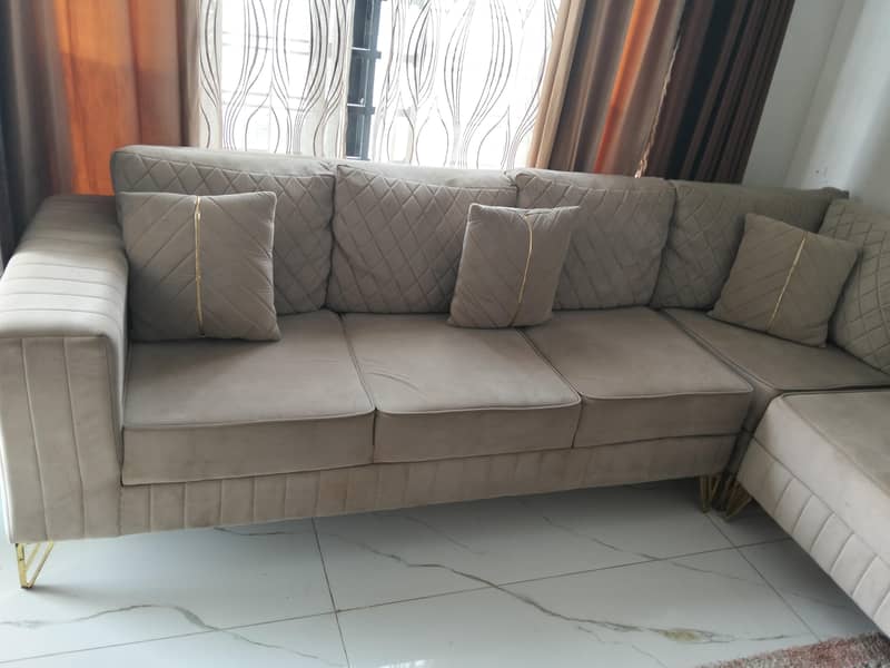 7 seater sofa 0