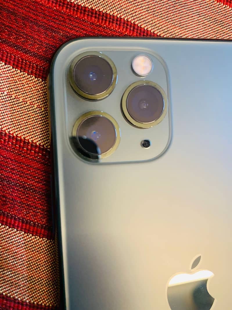 Apple iPhone 11 Pro 0