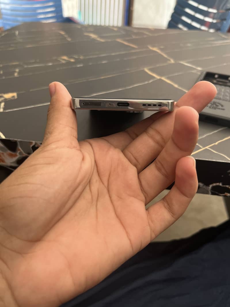 Infinix Note 40 2