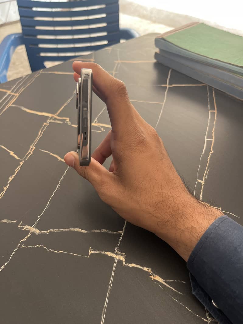 Infinix Note 40 4