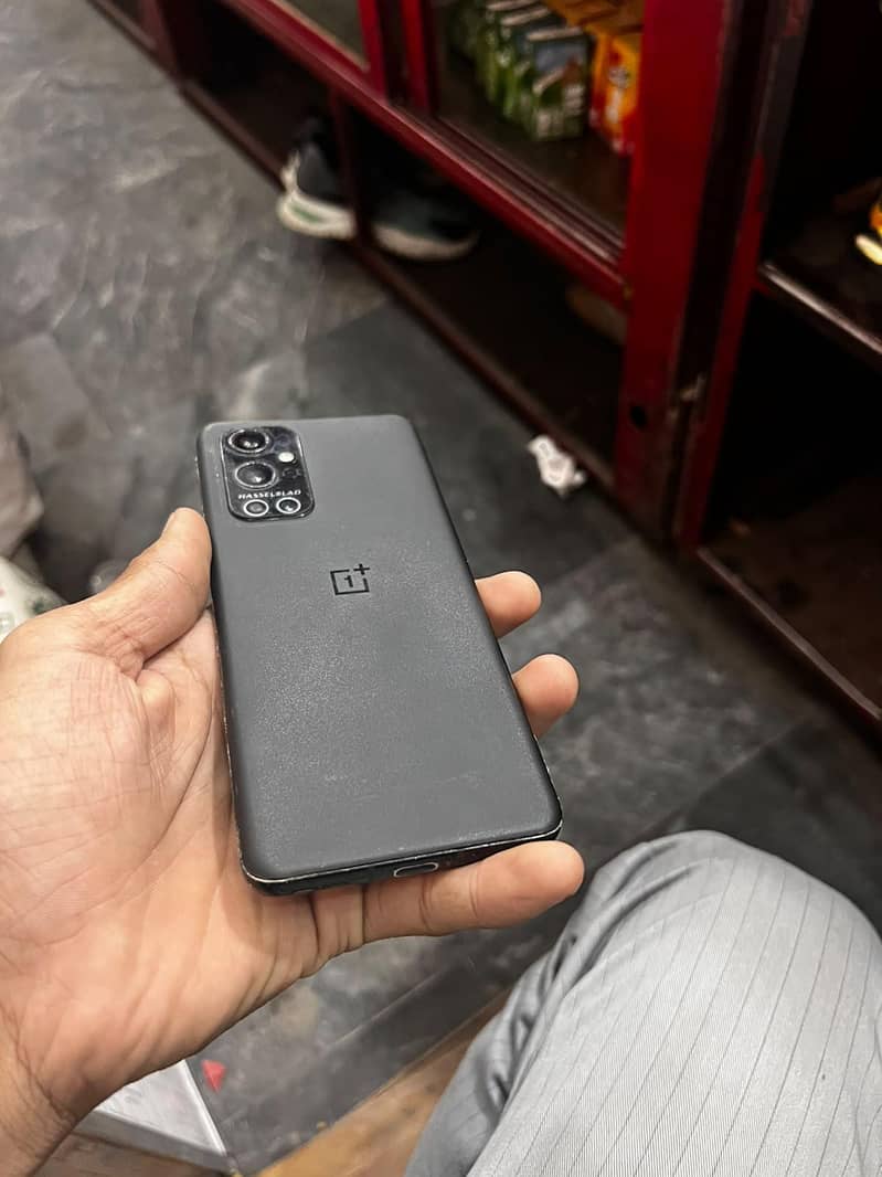 One Plus 9 Pro 0