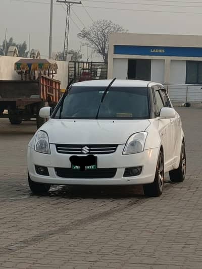 Suzuki Swift  2012. . . 03010764848