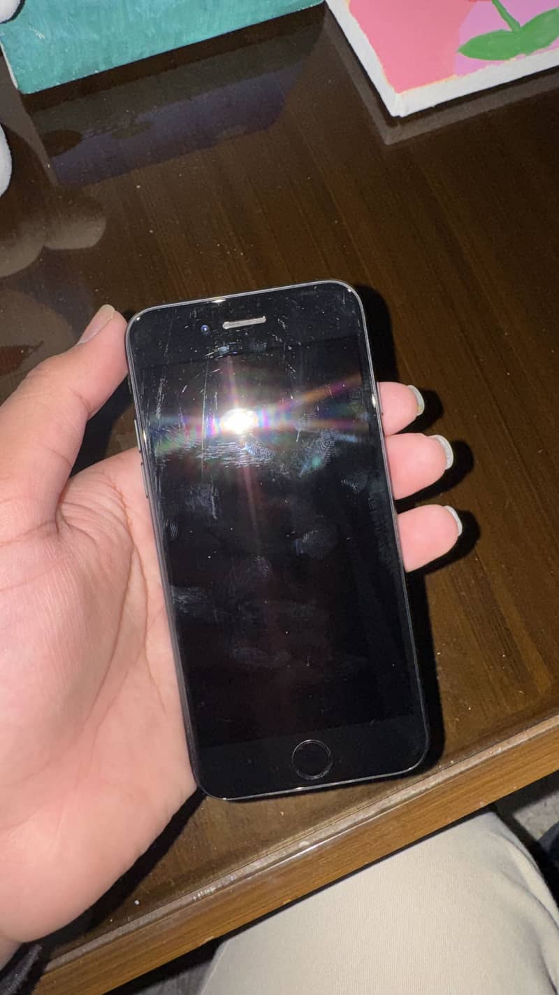 Apple iPhone 7 2