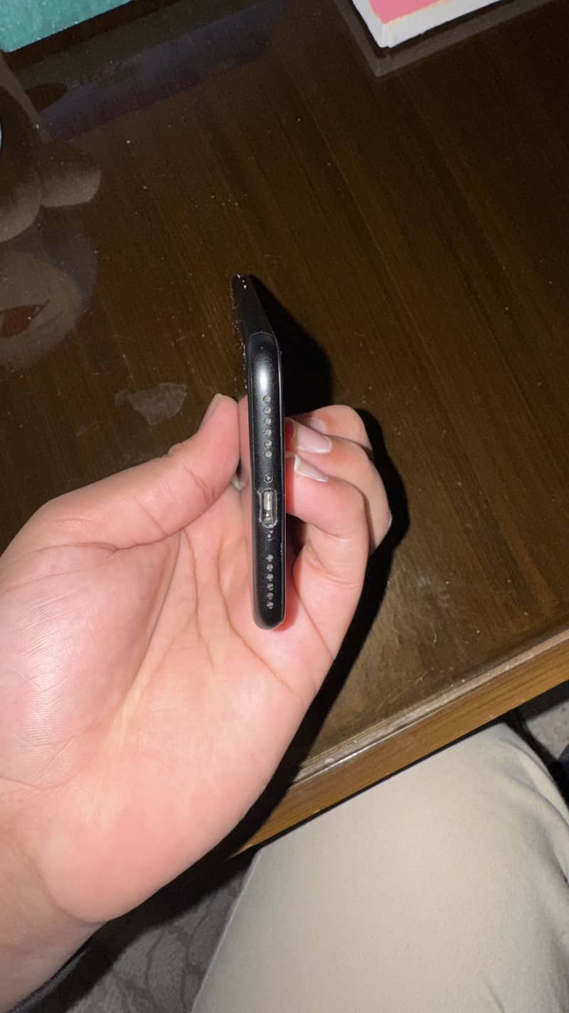 Apple iPhone 7 3