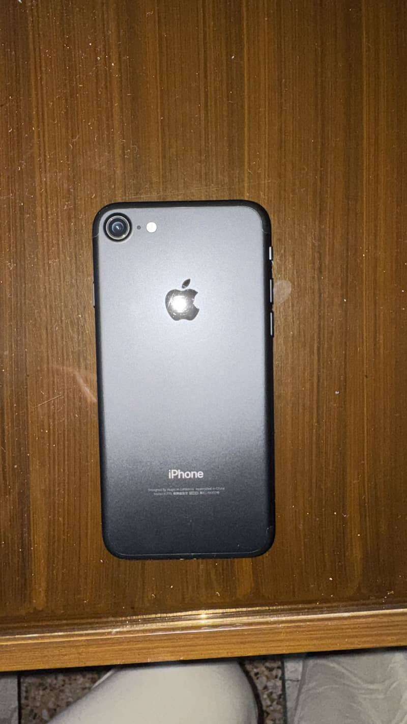 Apple iPhone 7 10