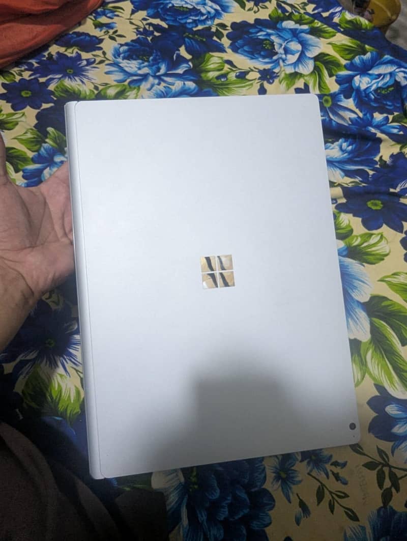 Microsoft surfacebook 3 1