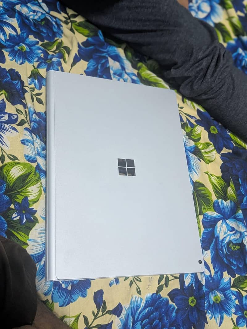 Microsoft surfacebook 3 3