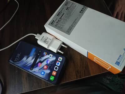 Tecno Spark 20 8/256gb